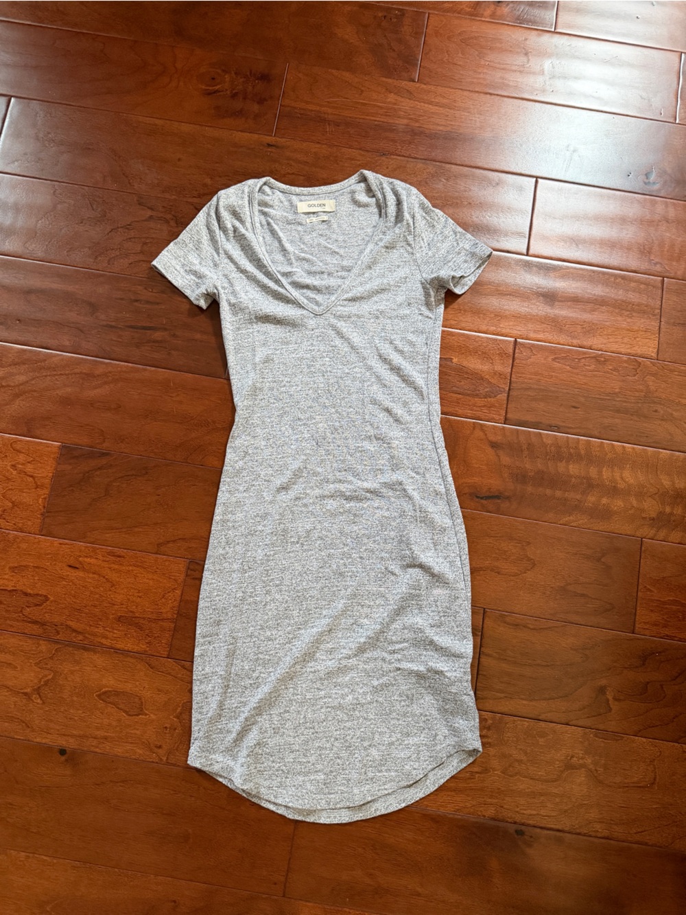 TNA Gray V-Neck Short Sleeve Knit Dress